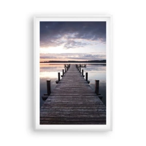 Plakat i hvid ramme - Den tavse grænse mellem dag og nat - 61x91 cm
