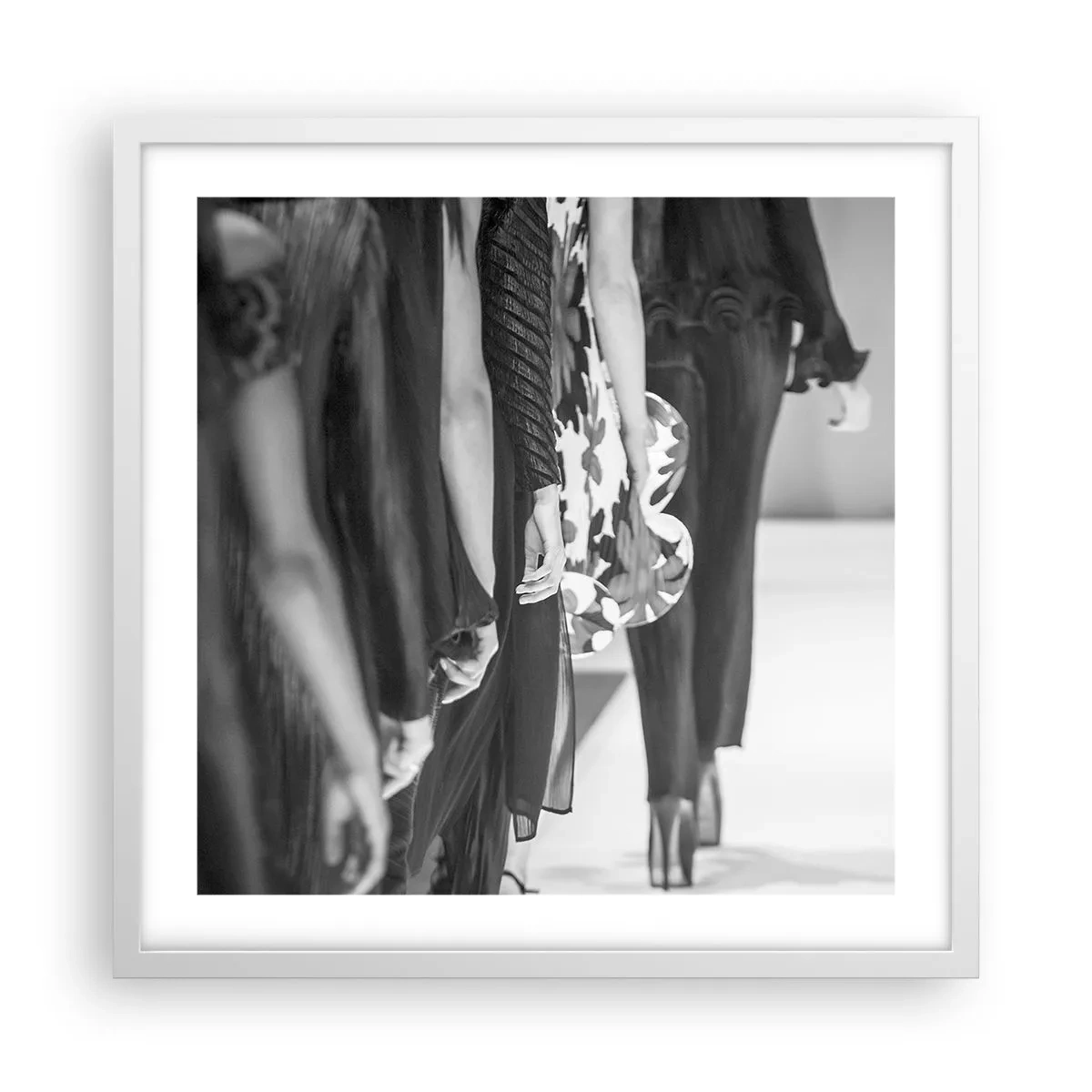 Plakat i hvid ramme - En stilfuld parade - 50x50 cm