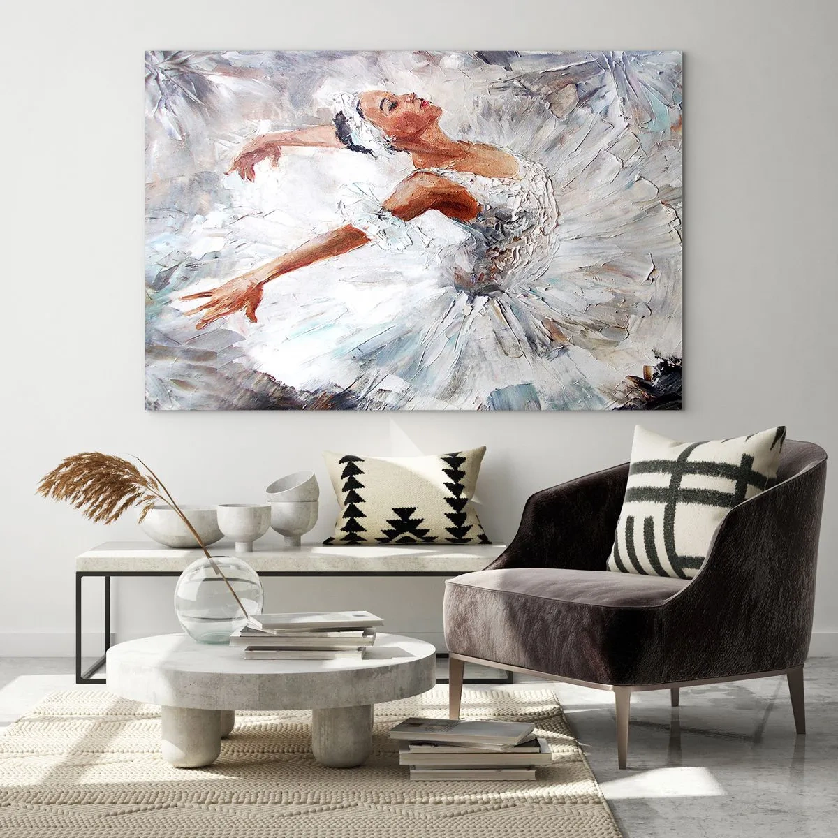 Billede på glas - En ballerina i et hvidt outfit i en dynamisk positur - 70x50cm - Blød og let som tyl - Moderne vægdekoration til stue og soveværelse ARTTOR