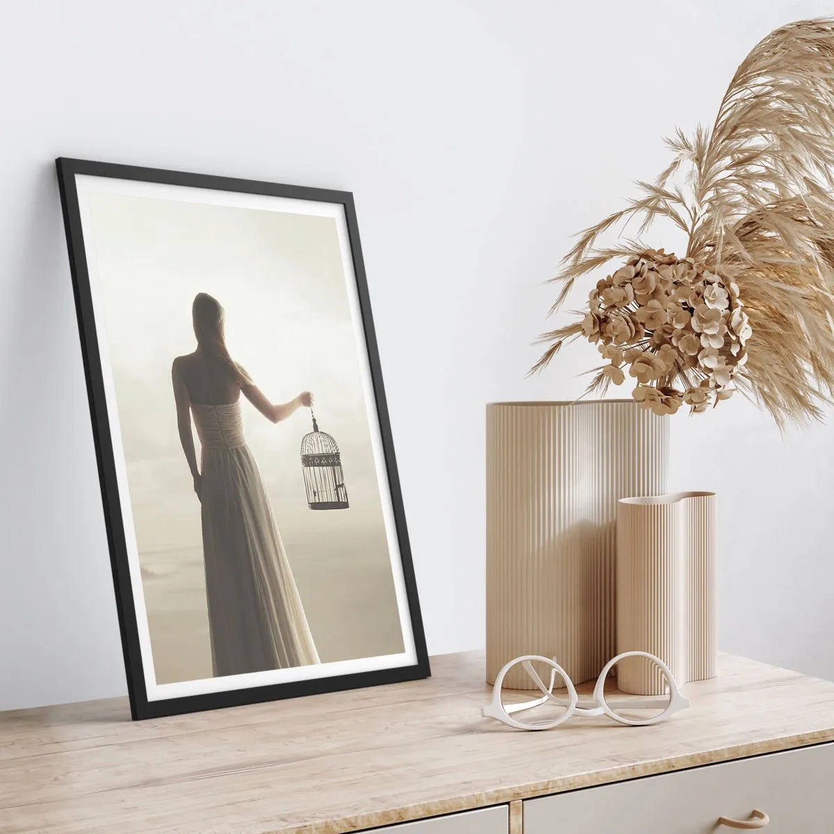 Plakat i sort ramme - Vær fri - 61x91 cm