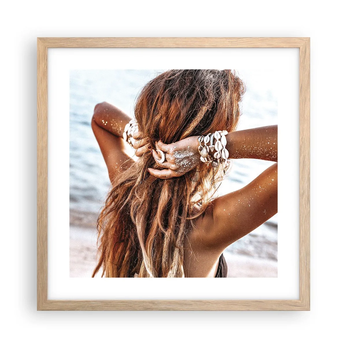 Plakat i ramme af lyst egetræ - Søster af vand og solskin - 40x40 cm