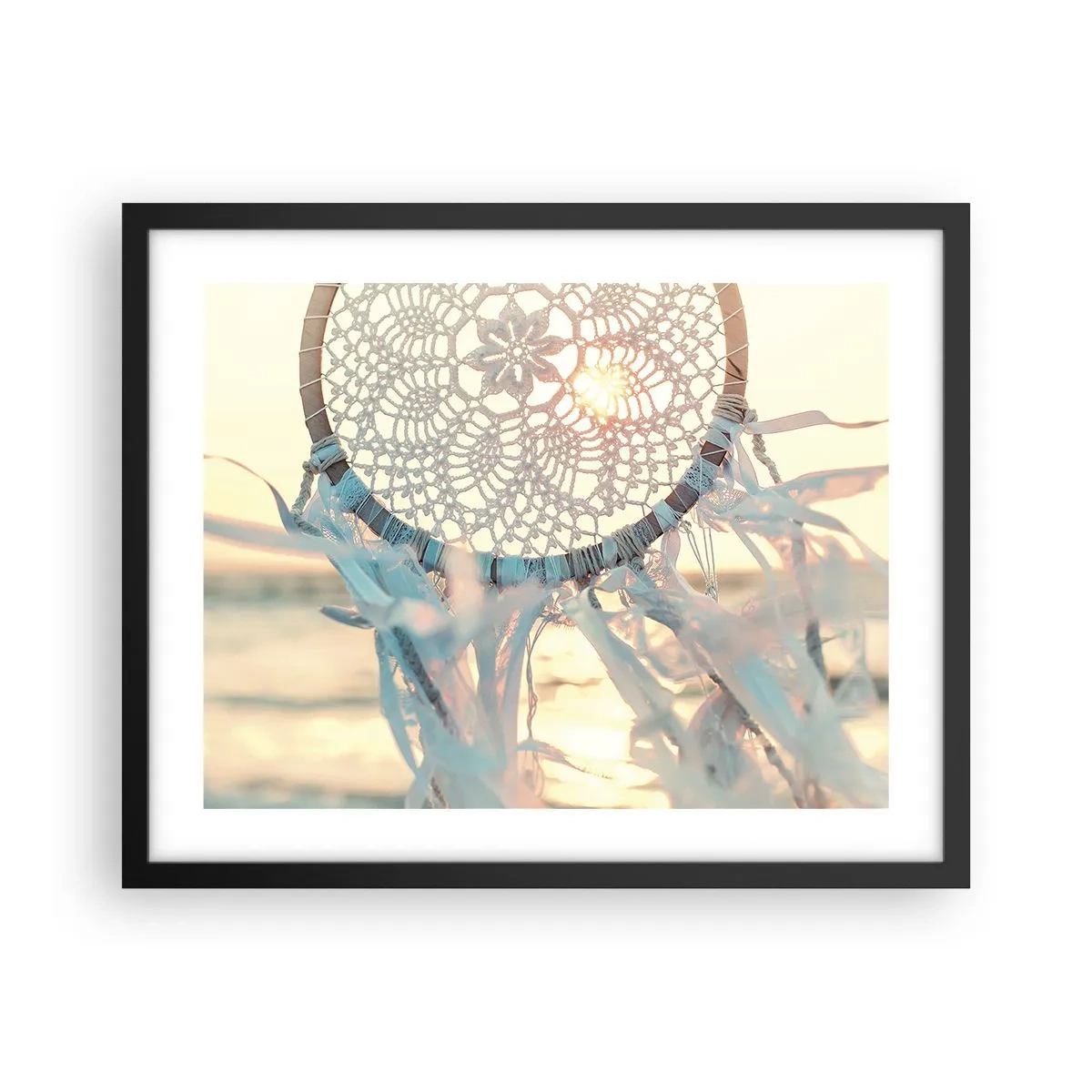 Plakat i sort ramme - Totem med blonder - 50x40 cm