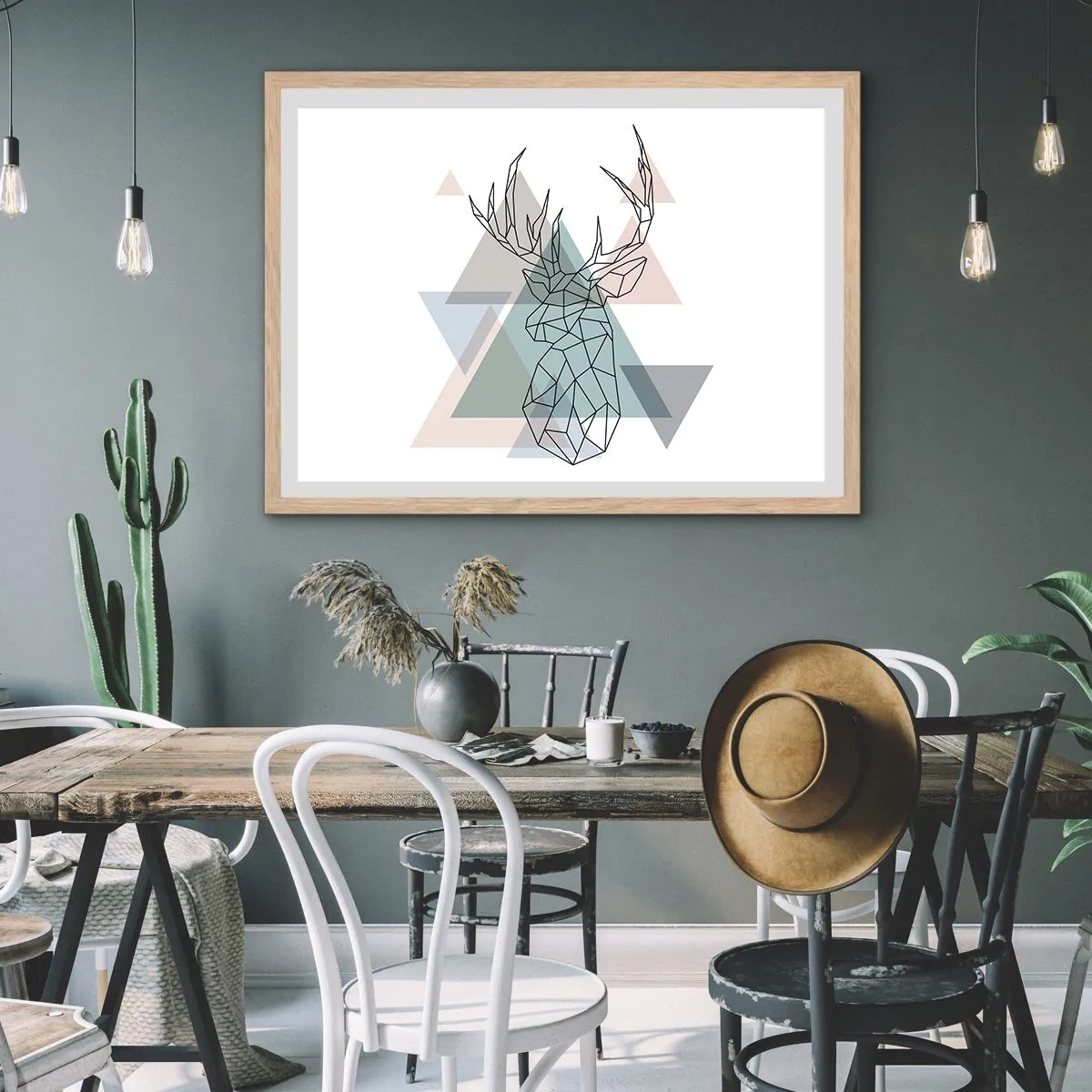 Plakat i ramme af lyst egetræ - I en geometrisk skov - 70x50 cm