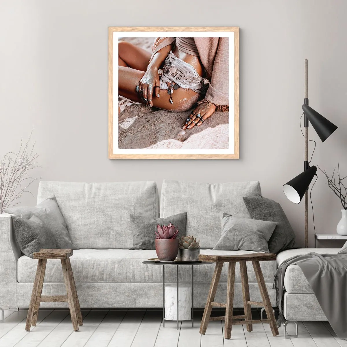 Plakat i ramme af lyst egetræ - Kastet ud af bølgerne? - 30x30 cm