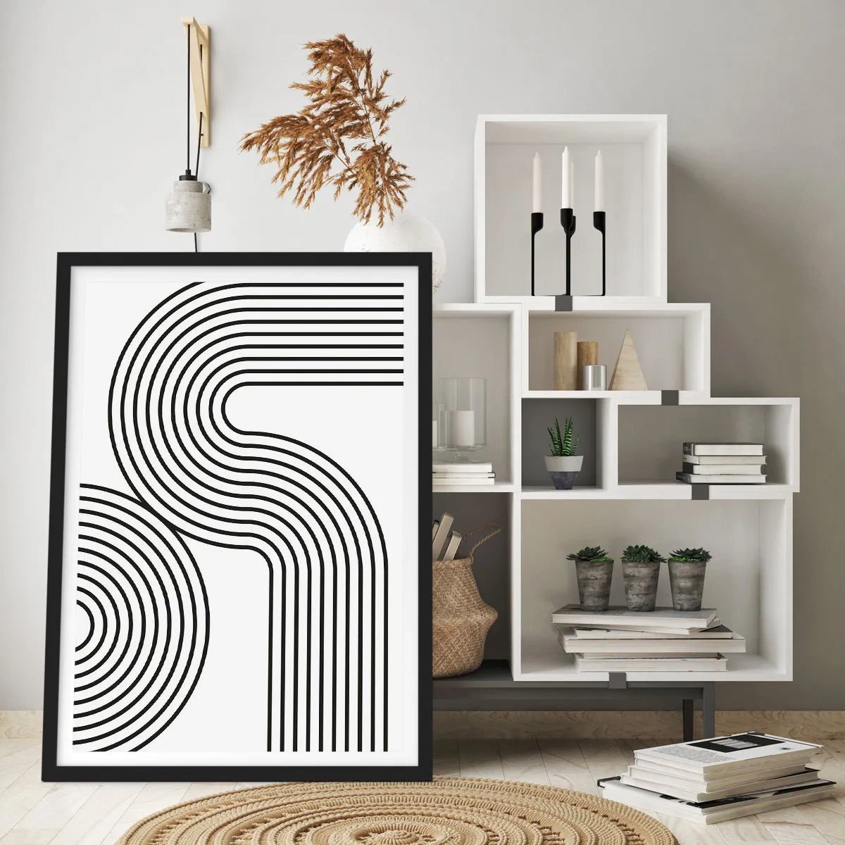 Plakat i sort ramme - Moderne grafik med abstrakte linjer i sort-hvid - 50x70cm - På en kurve - Moderne vægdekoration til stue og soveværelse ARTTOR