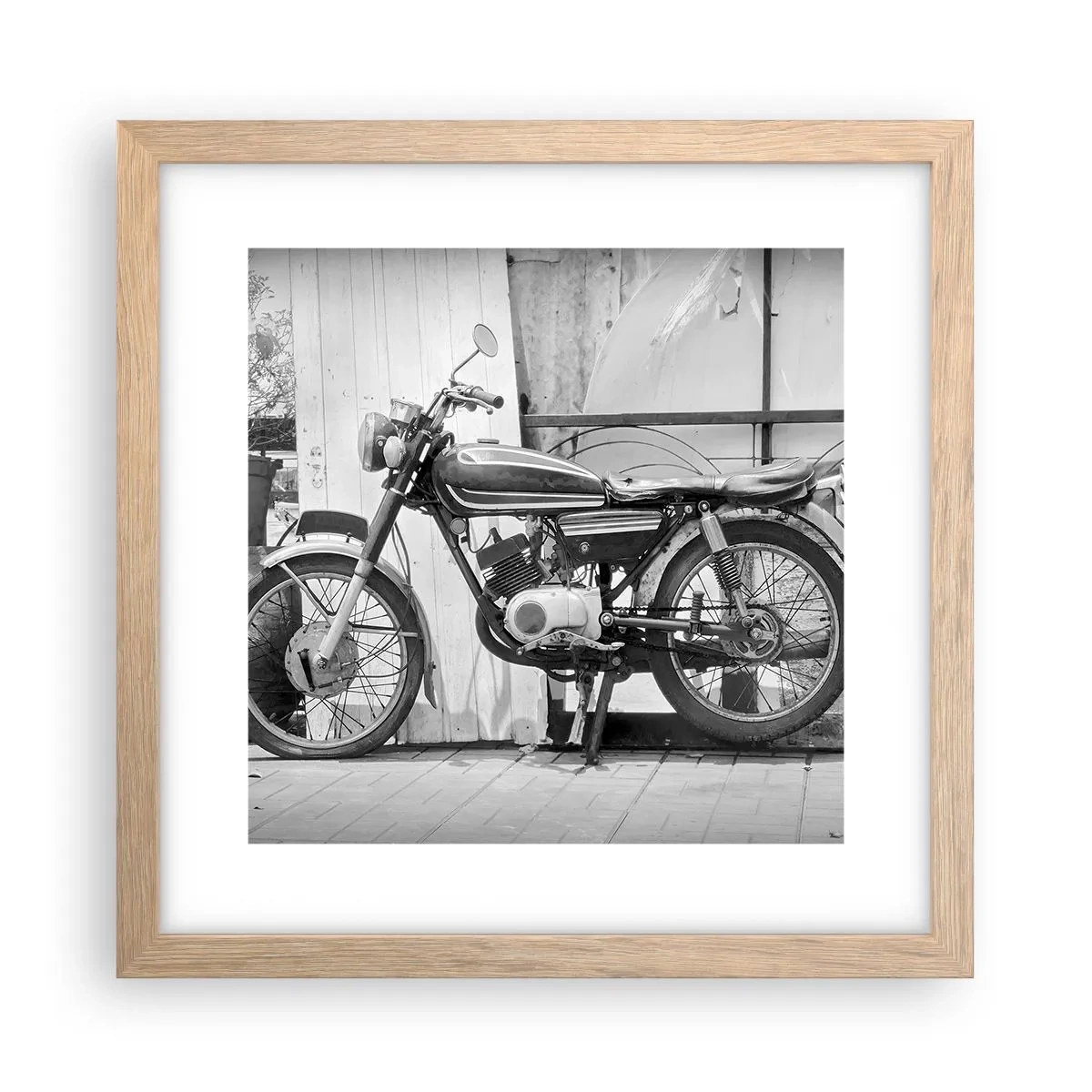 Plakat i ramme af lyst egetræ - Klassikere frem for alt - 30x30 cm