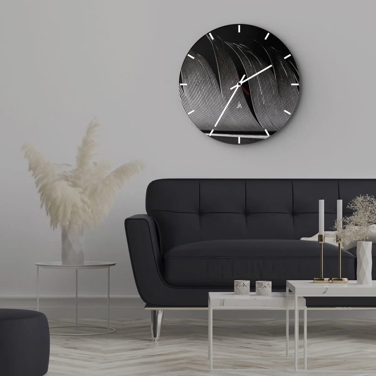 Vægur, Uret - Nærbillede af en fjer i kontrasterende sort og hvid - 30x30cm - Fjer - en vidunderlig konstruktion - Moderne vægdekoration til stue, køkken og soveværelse ARTTOR