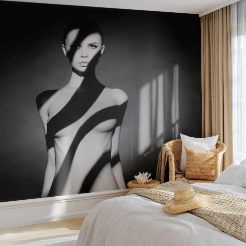 Fototapet Selvklæbende Deluxe Sticker - I blænding og skygge - Kvinde, Legeme, Stykke - 350x256 cm