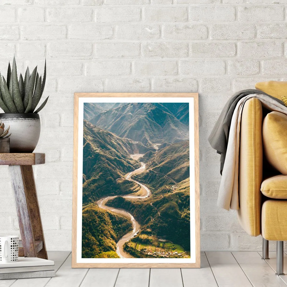 Plakat i ramme af lyst egetræ - Direkte fra hjertet af bjergene - 70x100 cm
