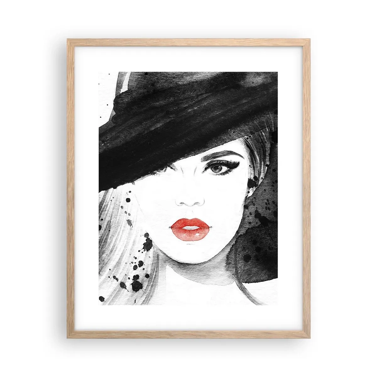 Plakat i ramme af lyst egetræ - Dame i sort - 40x50 cm
