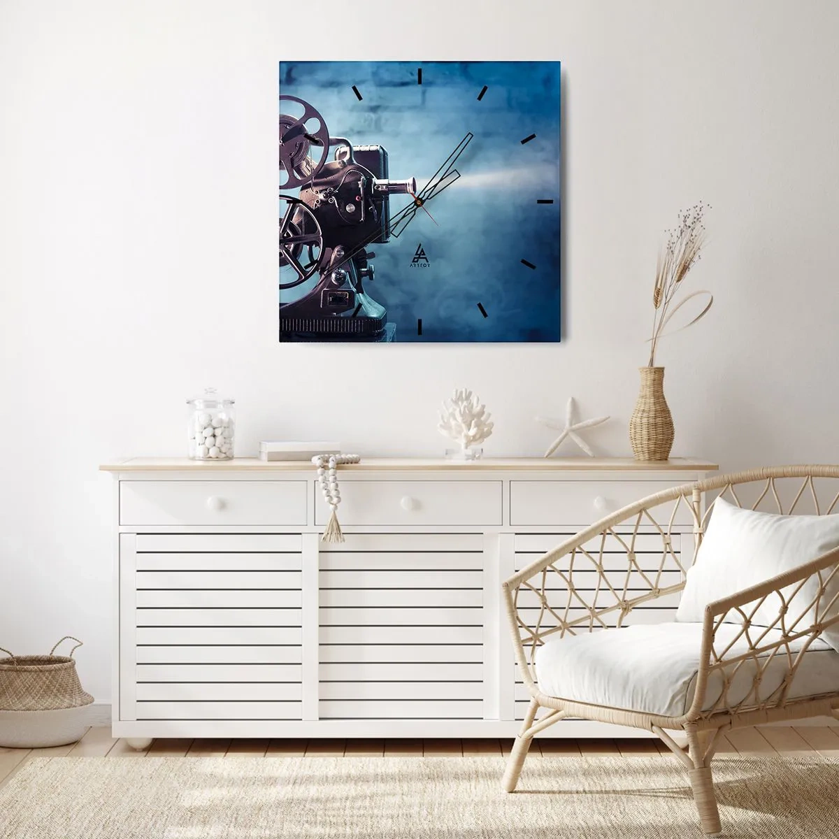 Vægur, Uret - I en gammel biograf - 40x40 cm