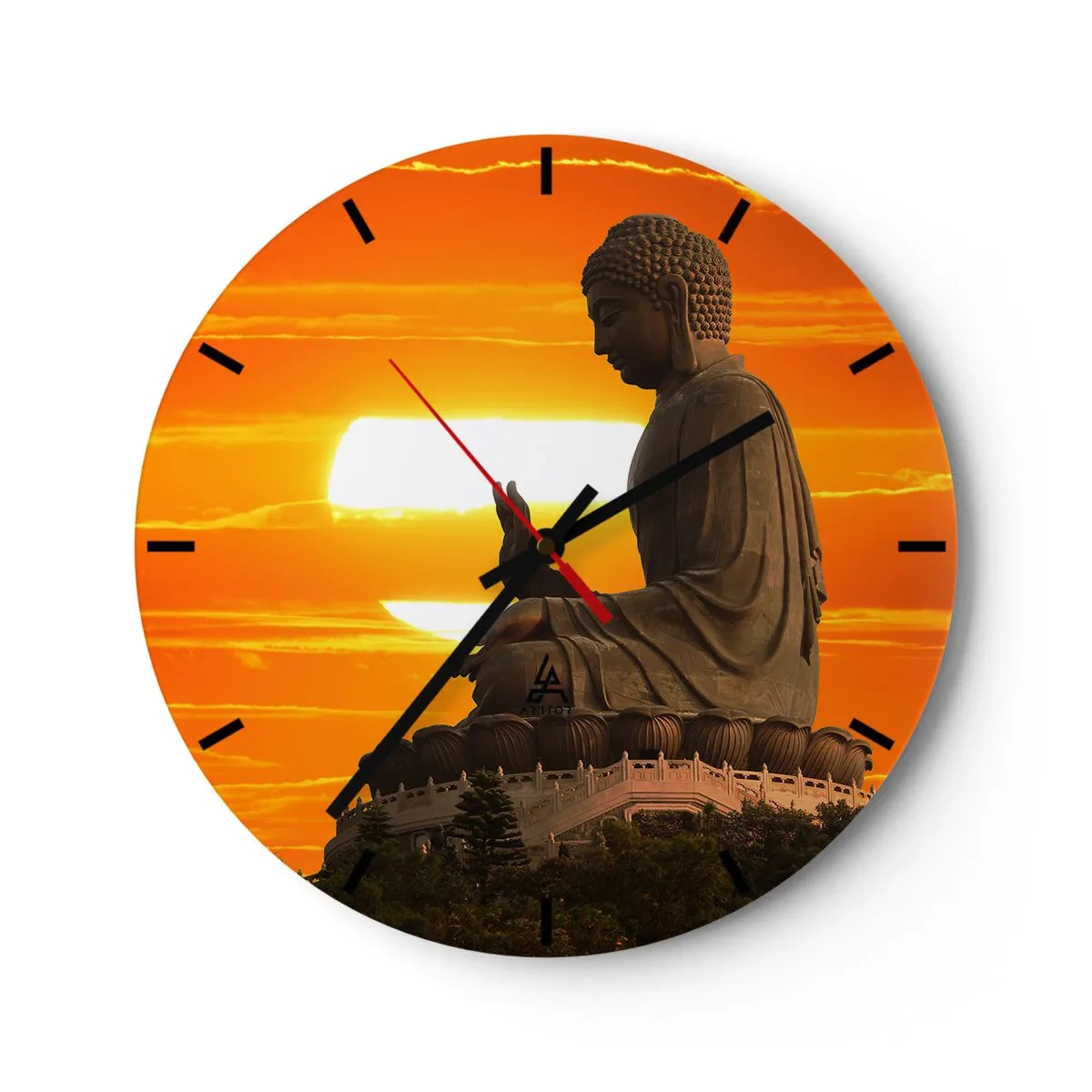 Vægur, Uret - En Buddha-statue mod en intens solnedgang i varme farver. - 30x30cm - Uden frygt for verden - Moderne vægdekoration til stue, køkken og soveværelse ARTTOR