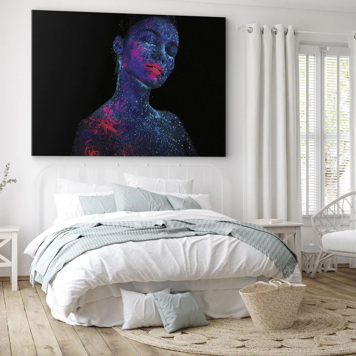 Lærredstryk - Billede på lærred - Portræt af en kvinde i neonfarver på en sort baggrund - 70x50cm - I stjernestøv - Moderne vægdekoration til stue og soveværelse ARTTOR