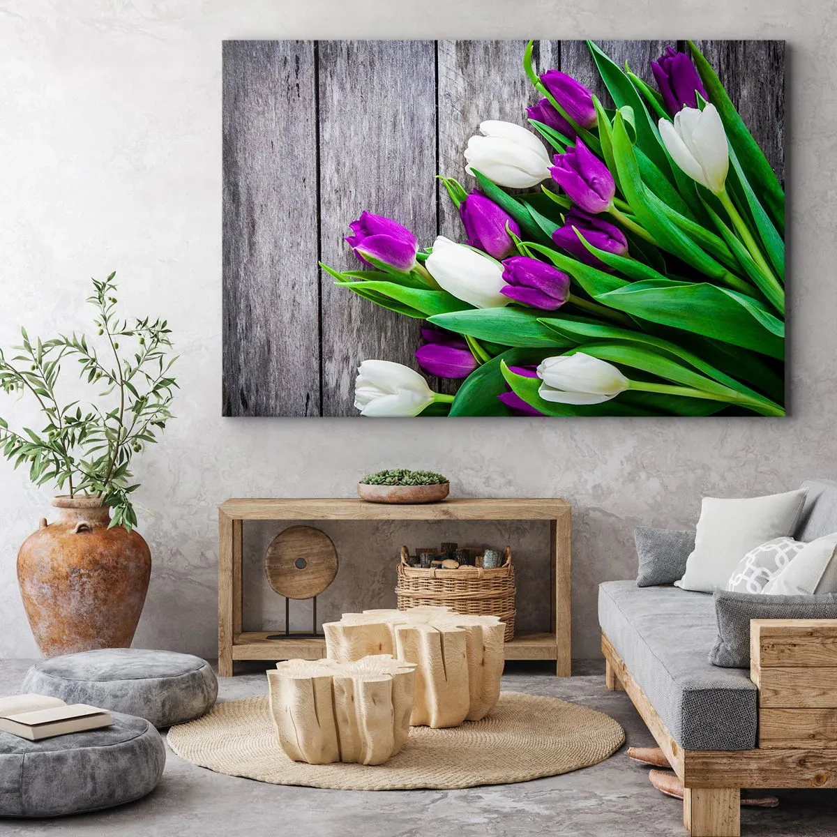 Lærredstryk - Billede på lærred - En buket lilla og hvide tulipaner på en træbaggrund - 70x50cm - På dagen for forårsfesten - Moderne vægdekoration til stue og soveværelse ARTTOR