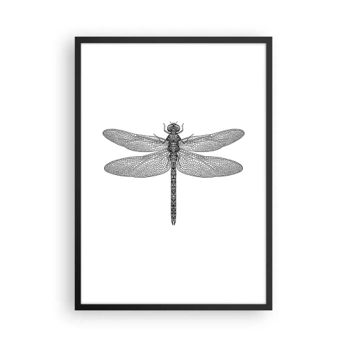 Plakat i sort ramme - Sort-hvid illustration af en guldsmed på en hvid baggrund - 50x70cm - Præcision i naturen - Moderne vægdekoration til stue og soveværelse ARTTOR