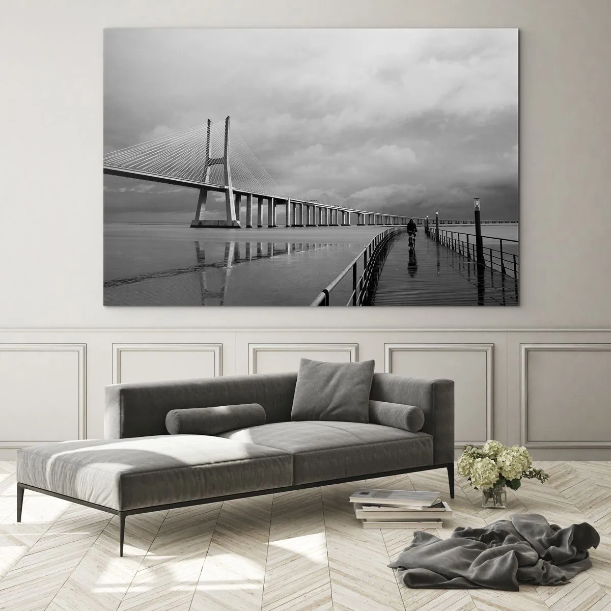 Billede på glas - En bro i et monokromatisk landskab med en cyklist - 70x50cm - Til hver, hvad han fortjener - Moderne vægdekoration til stue og soveværelse ARTTOR