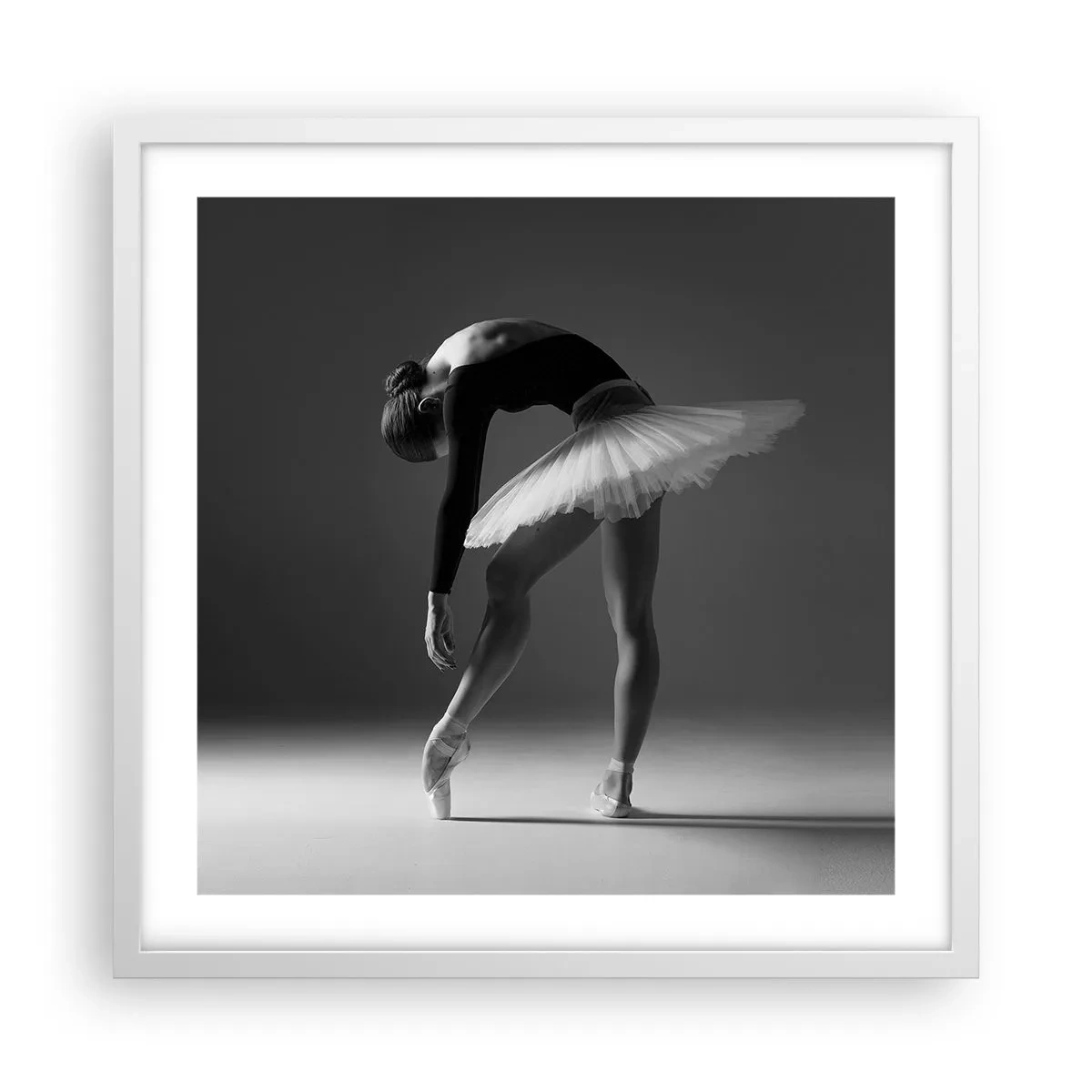 Plakat i hvid ramme - Bella balerina - 50x50 cm