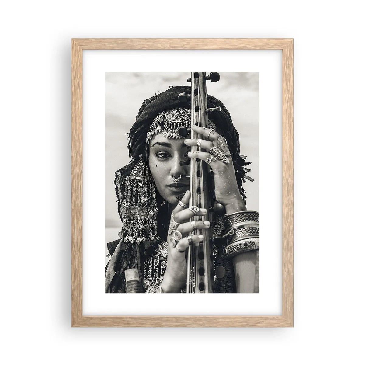 Plakat i ramme af lyst egetræ - Selve den orientalske musik - 30x40 cm