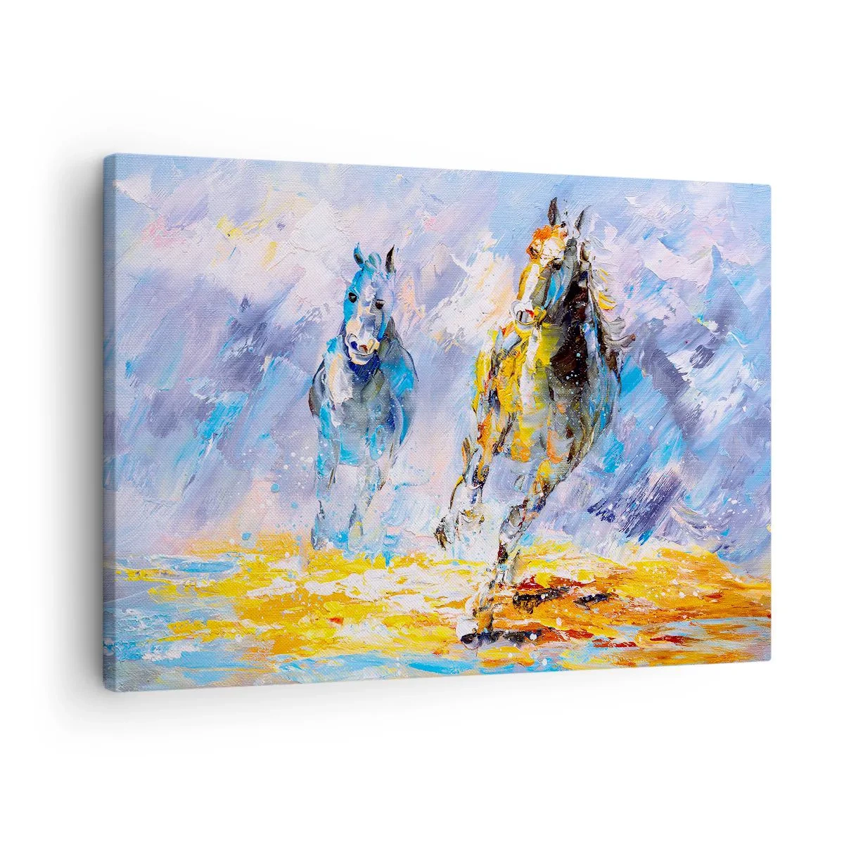 Lærredstryk - Billede på lærred - To heste i bevægelse mod baggrunden af et abstrakt landskab - 70x50cm - Galopperer gennem det blanke skær - Moderne vægdekoration til stue og soveværelse ARTTOR