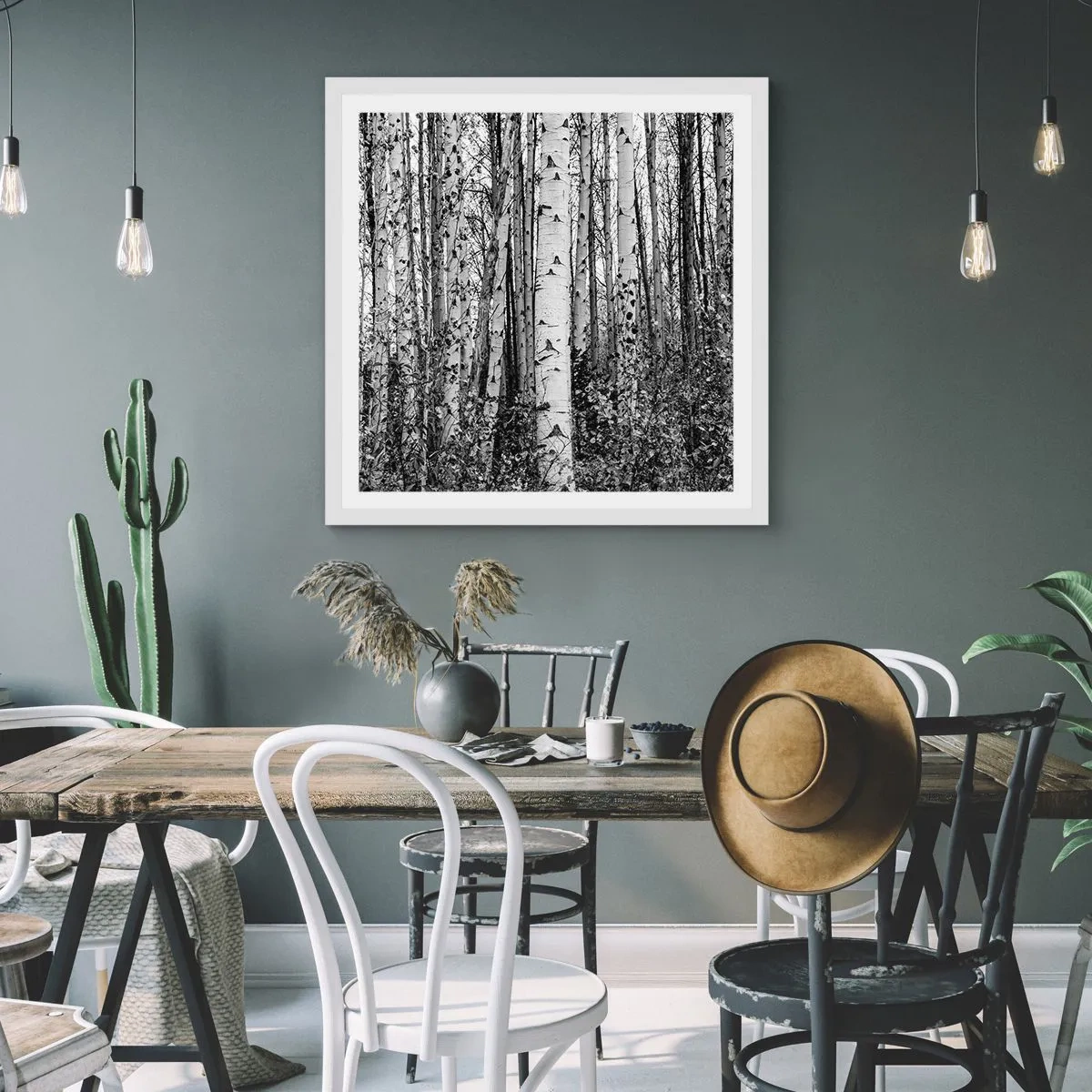 Plakat i hvid ramme - Kolonnade af birk - 40x40 cm