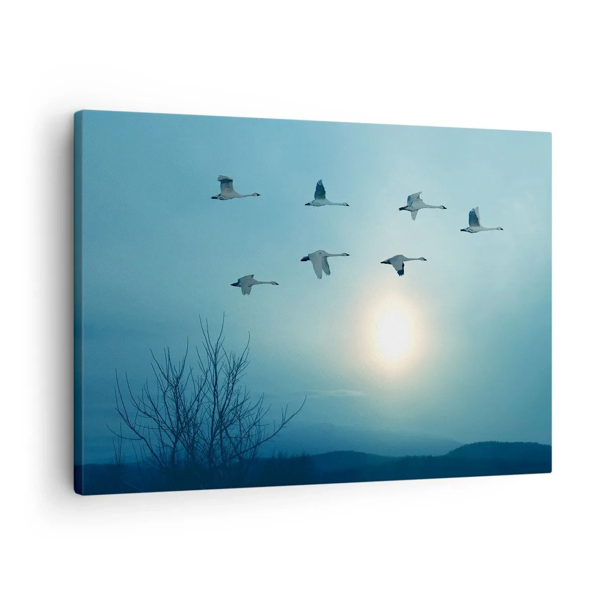 Lærredstryk - Billede på lærred - Flyvende svaner om morgenen - 70x50cm - Farvel til sommeren for et år - Moderne vægdekoration til stue og soveværelse ARTTOR
