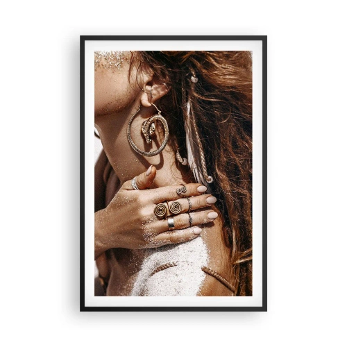 Plakat i sort ramme - Dronning af den vilde strand - 61x91 cm