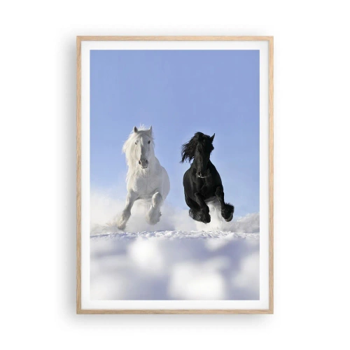 Plakat i ramme af lyst egetræ - Sort og hvid galop - 70x100 cm