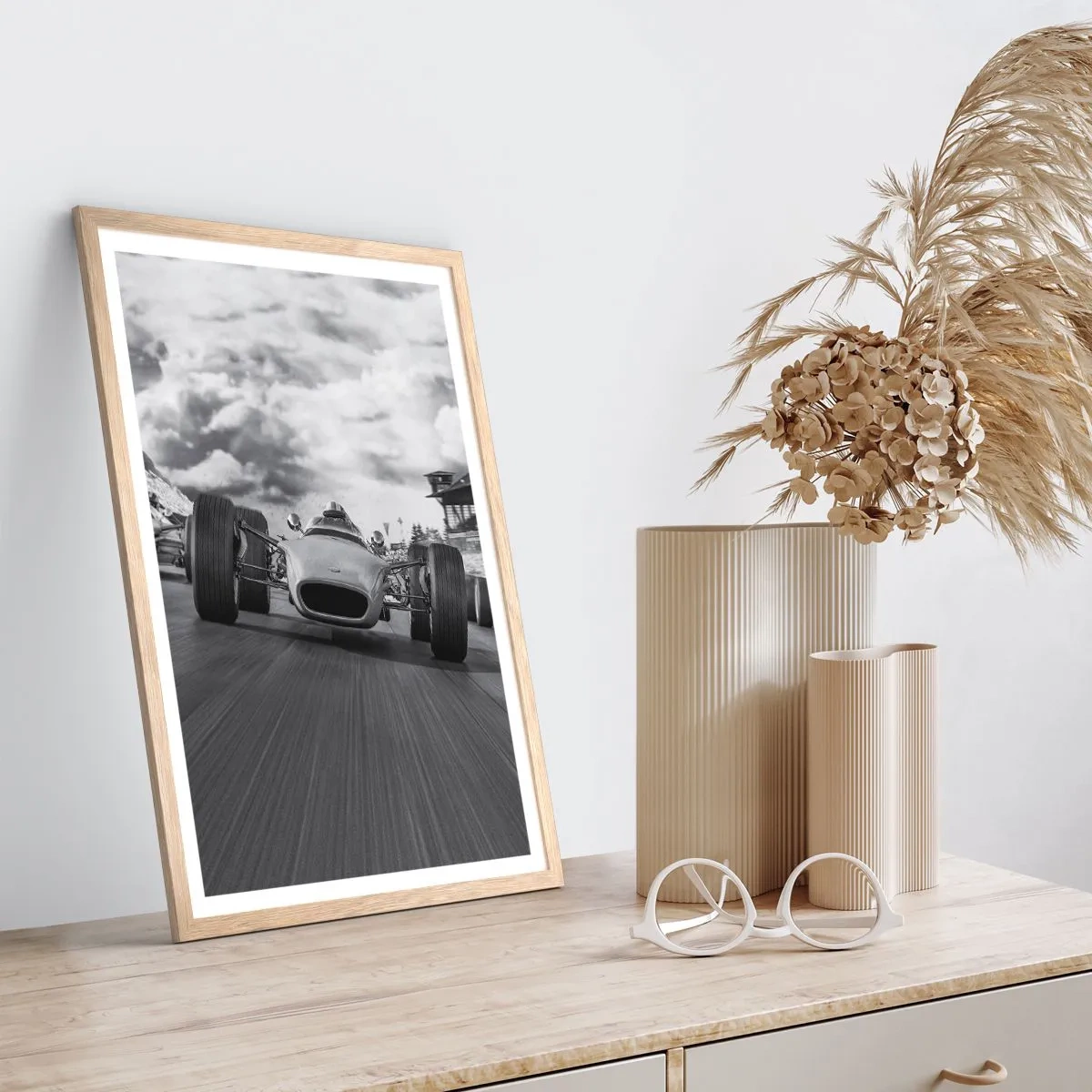 Plakat i ramme af lyst egetræ - Der er kraft! - 70x100 cm