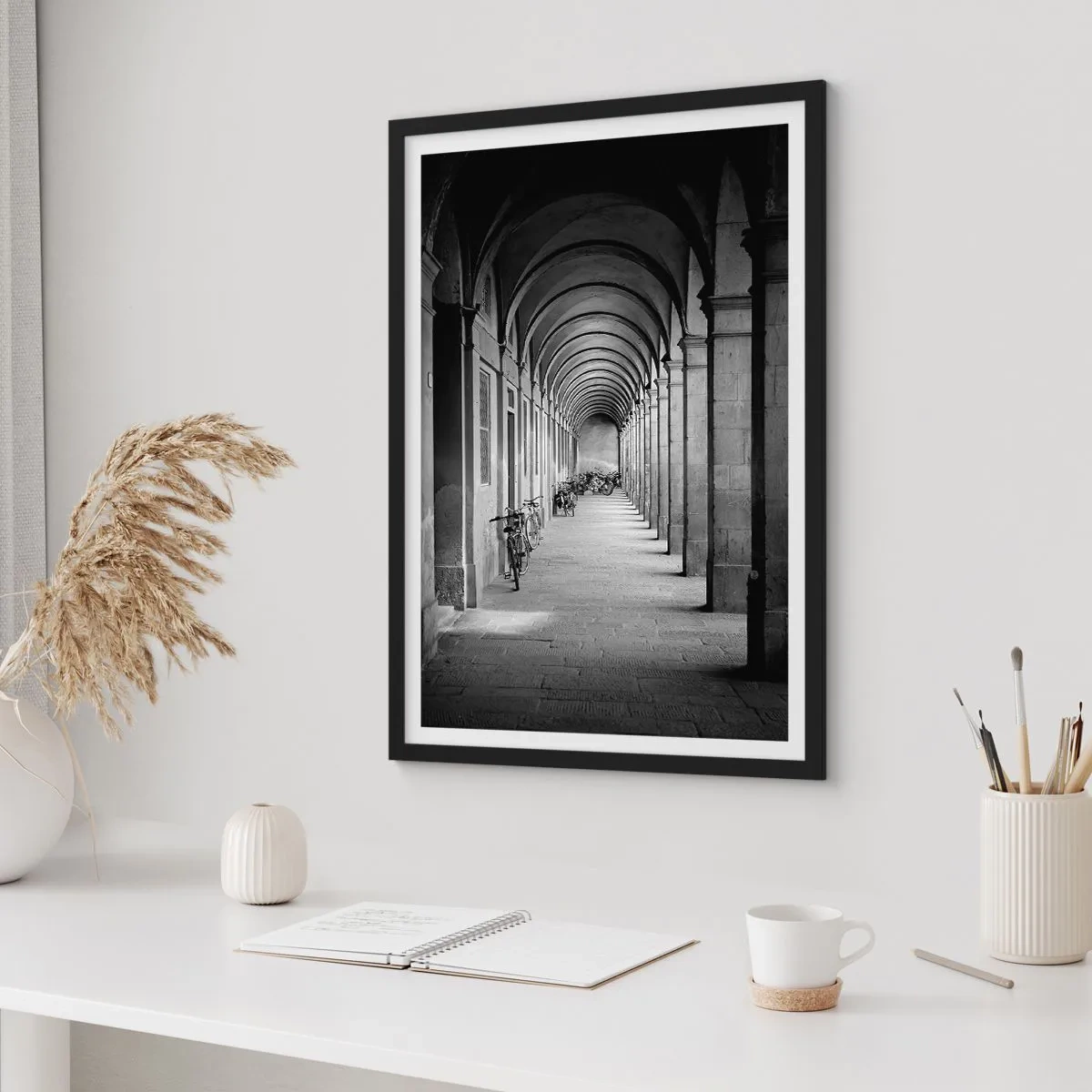 Plakat i sort ramme - Under spillehallen - 50x70 cm