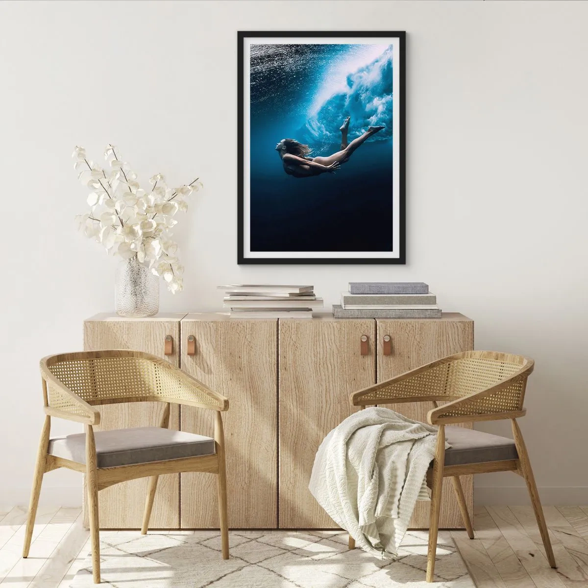 Plakat i sort ramme - Den moderne havfrue - 30x40 cm