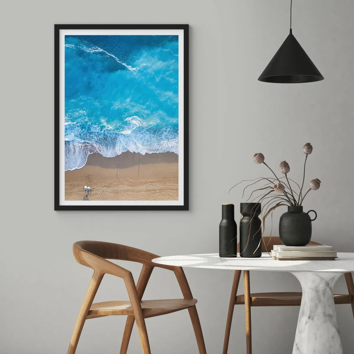 Plakat i sort ramme - Den blå kraft - 61x91 cm
