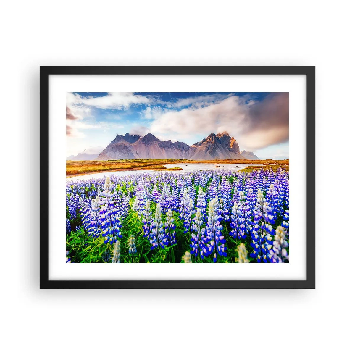 Plakat i sort ramme - Styrke og strenghed ved siden af blidhed - 50x40 cm