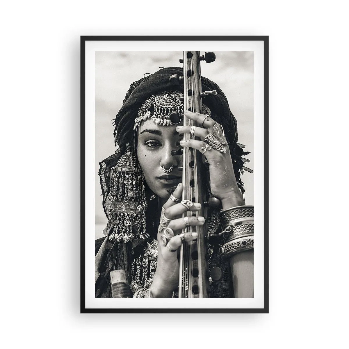 Plakat i sort ramme - Selve den orientalske musik - 61x91 cm