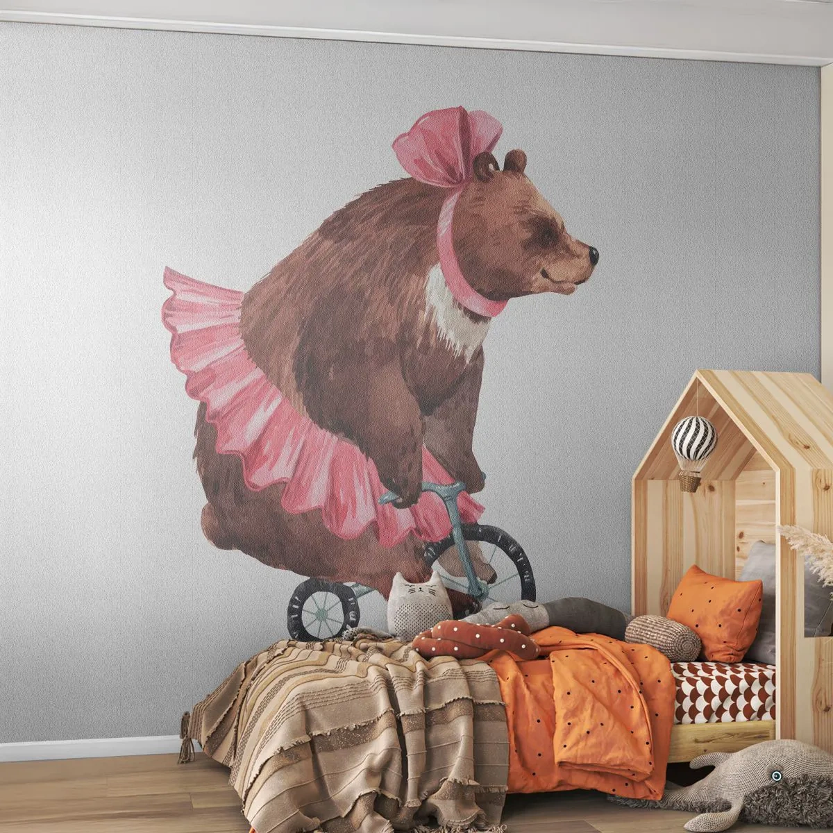 Fototapet Premium Sand - Sikke et cirkus! - Bjørn, Cirkus, Pigeagtig - 100x70 cm