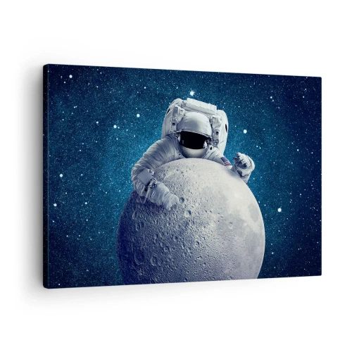 Lærredstryk - Billede på lærred - Astronaut holder månen mod en stjerneklar himmel - 70x50cm - Kosmisk spøgefugl - Moderne vægdekoration til stue og soveværelse ARTTOR