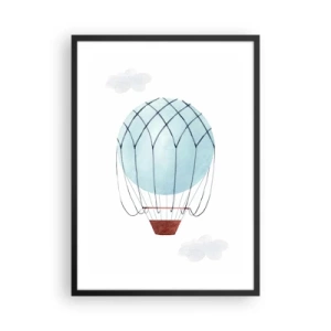 Plakat i sort ramme - En akvarel varmluftballon, der svæver blandt skyerne - 50x70cm - Alt i skyerne - Moderne vægdekoration til stue og soveværelse ARTTOR