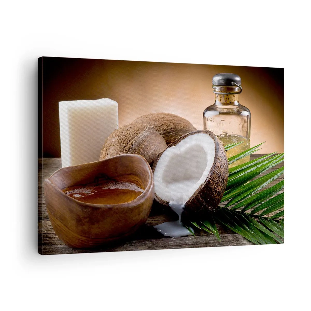Lærredstryk - Billede på lærred - Kokosnødder, stearinlys og olie på en træbaggrund - 70x50cm - Sundhed fra de tropiske øer - Moderne vægdekoration til stue og soveværelse ARTTOR