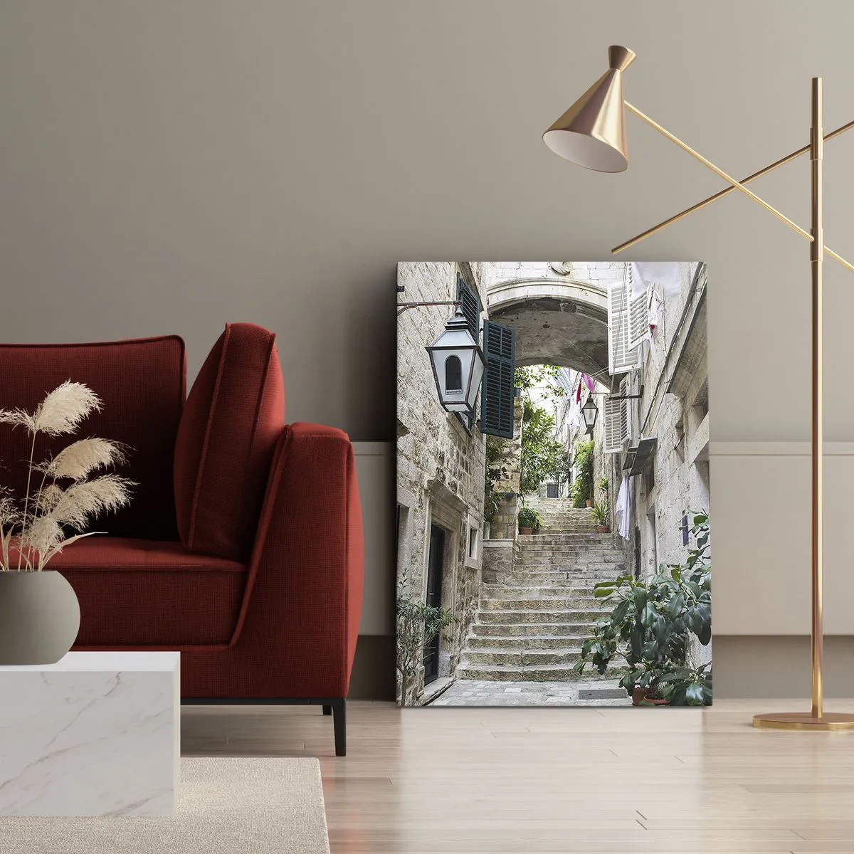 Lærredstryk - Billede på lærred - En charmerende baggyde - 70x100 cm