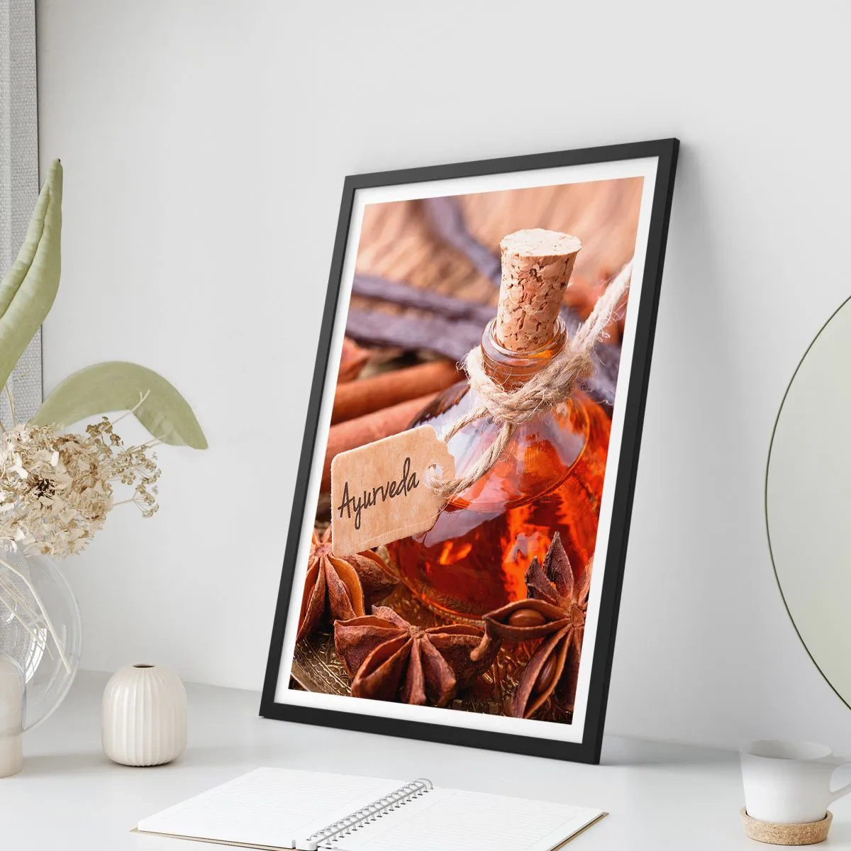 Plakat i sort ramme - En flaske ayurvedisk olie og krydderier - 50x70cm - På vej mod enhed af krop og ånd - Moderne vægdekoration til stue og soveværelse ARTTOR