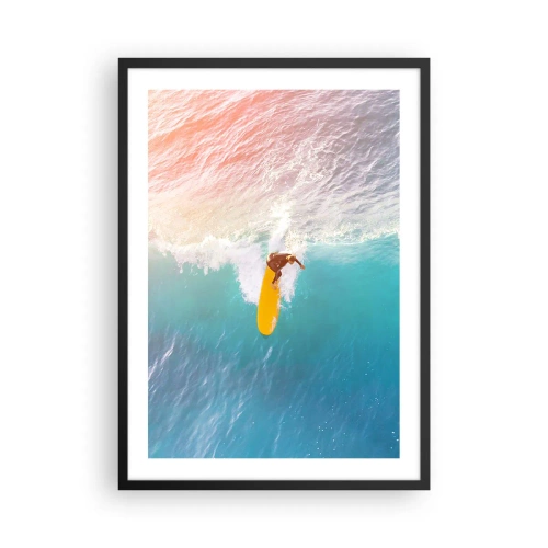 Plakat i sort ramme - En surfer rider på en bølge i den nedgående sols stråler - 50x70cm - Ocean rytter - Moderne vægdekoration til stue og soveværelse ARTTOR