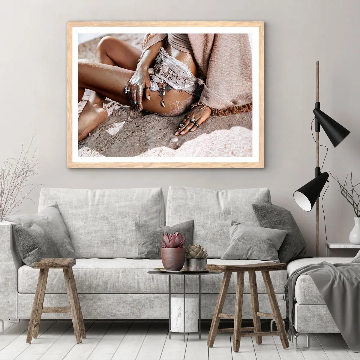 Plakat i ramme af lyst egetræ - Kastet ud af bølgerne? - 50x40 cm