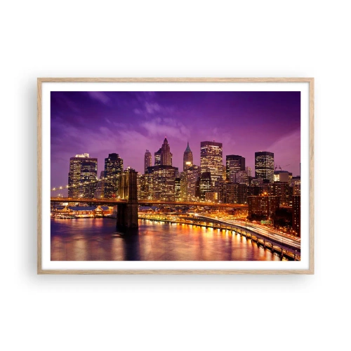 Plakat i ramme af lyst egetræ - Lilla og gylden Manhattan - 100x70 cm