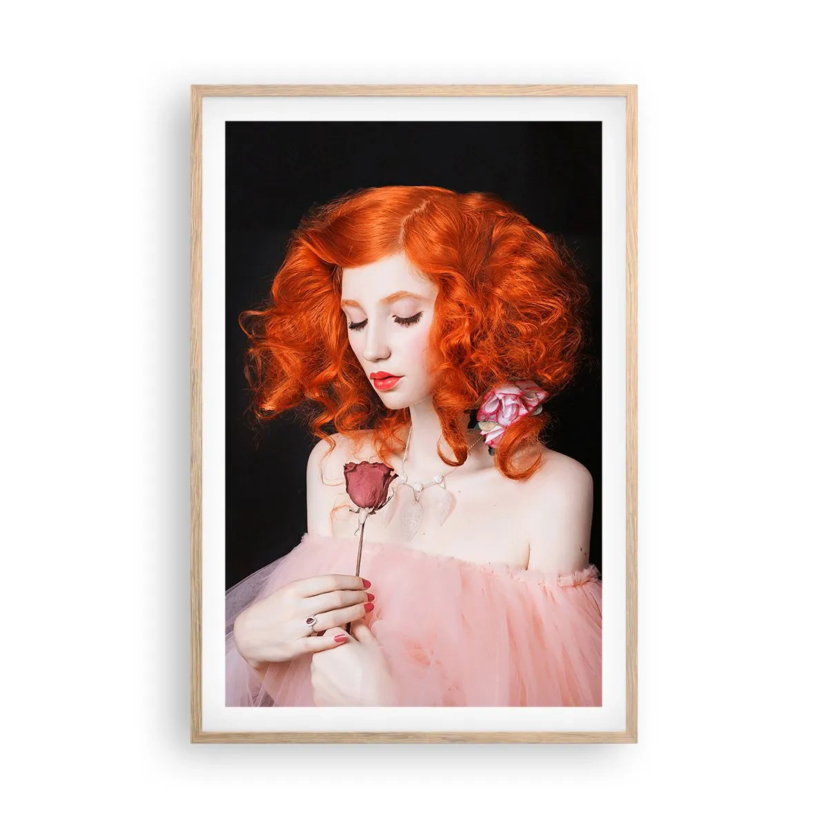 Plakat i ramme af lyst egetræ - I barokstil - 61x91 cm