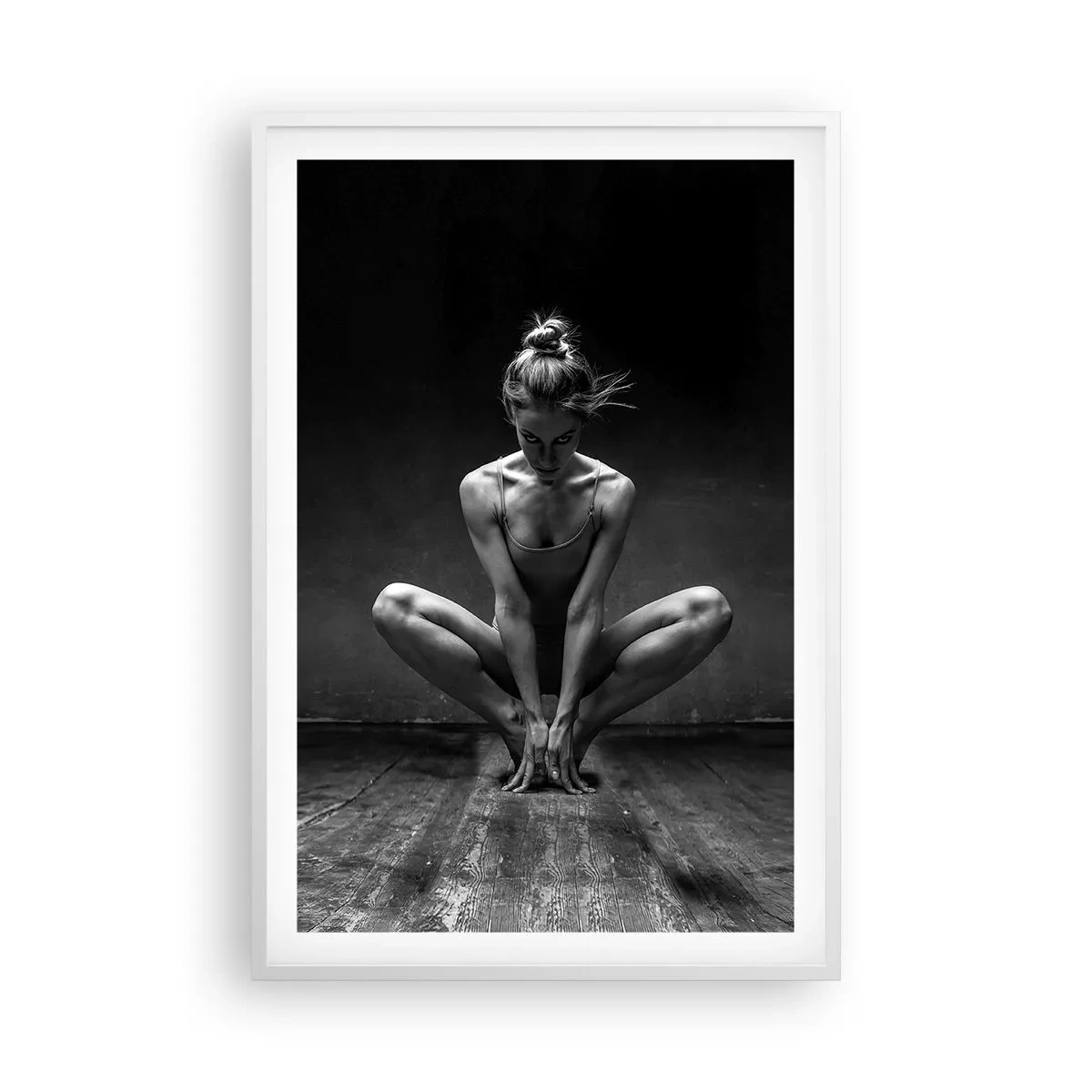 Plakat i hvid ramme - Fokuseret danseenergi - 61x91 cm