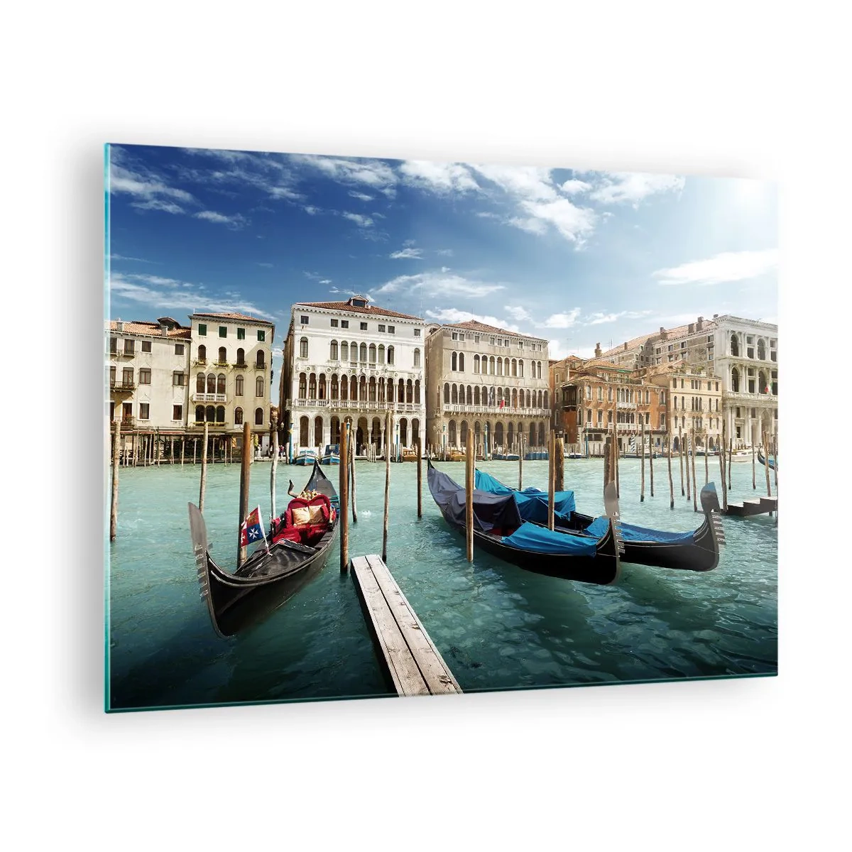 Billede på glas - Gondoler på en kanal i Venedig på en solskinsdag - 70x50cm - Paladser i blåt - Moderne vægdekoration til stue og soveværelse ARTTOR