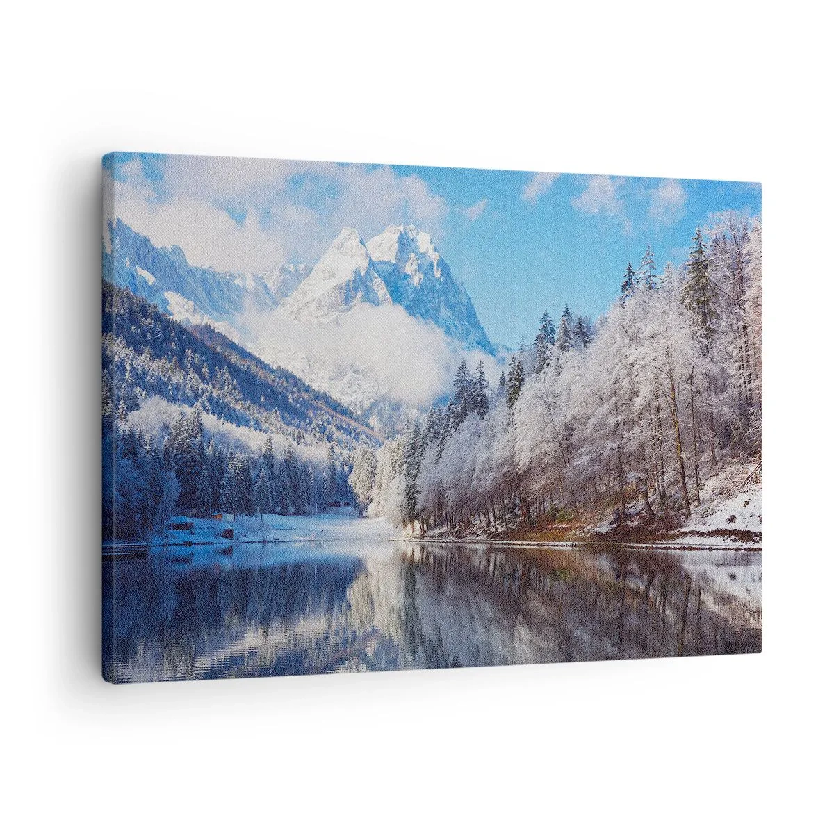 Lærredstryk - Billede på lærred - Vinterbjerglandskab med snedækkede træer og en sø - 70x50cm - Snevagten - Moderne vægdekoration til stue og soveværelse ARTTOR