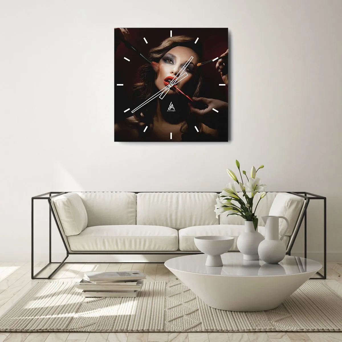 Vægur, Uret - Smukke drømmende - 40x40 cm