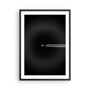 Plakat i sort ramme - Et fly, der flyver mod en sort baggrund og efterlader kondensstriber. - 50x70cm - Ind i en anden dimension - Moderne vægdekoration til stue og soveværelse ARTTOR