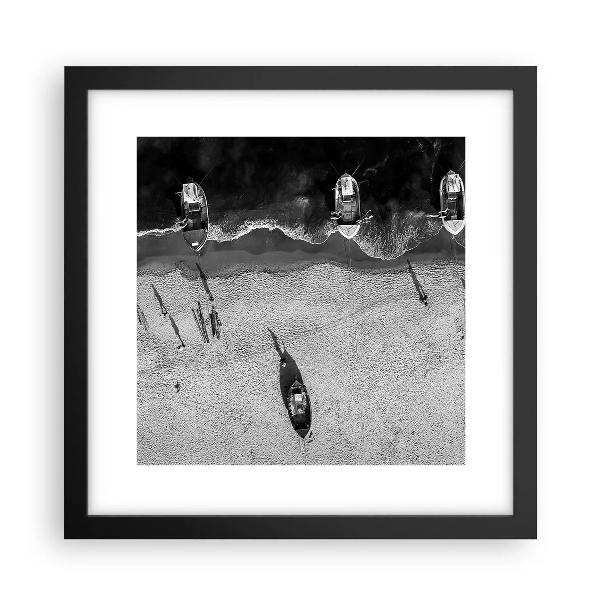 Plakat i sort ramme - Stadig på kysten... - 30x30 cm