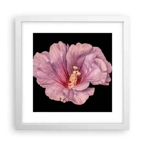 Plakat i hvid ramme - Lige i hjertet - 30x30 cm